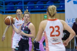 PINKK Pécsi 424 (HUN) vs. Olimpia Grodno (BLR), EWBL