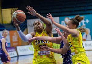 20211215 YOUNG ANGELS Košice vs. BAM Poprad, 13. kolo