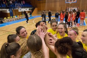 20220420 YOUNG ANGELS Košice vs. BK ŠKP 08 Banská Bystrica, 3. zápas o bronz